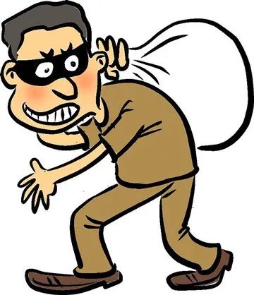 盗窃家庭成员财物 判三缓四罚金两万
