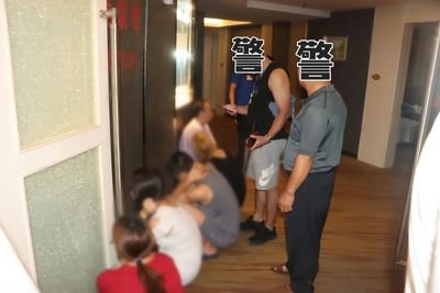 会所经理涉嫌组织卖淫罪被刑拘，律师为其辩护争取到组织卖淫